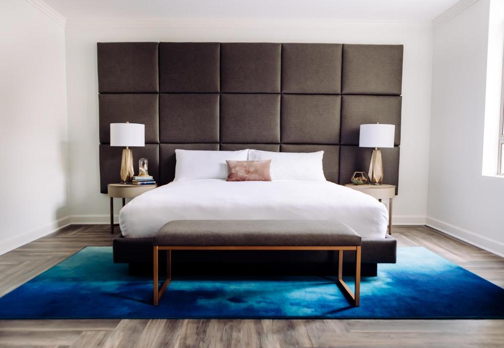 King Room interior